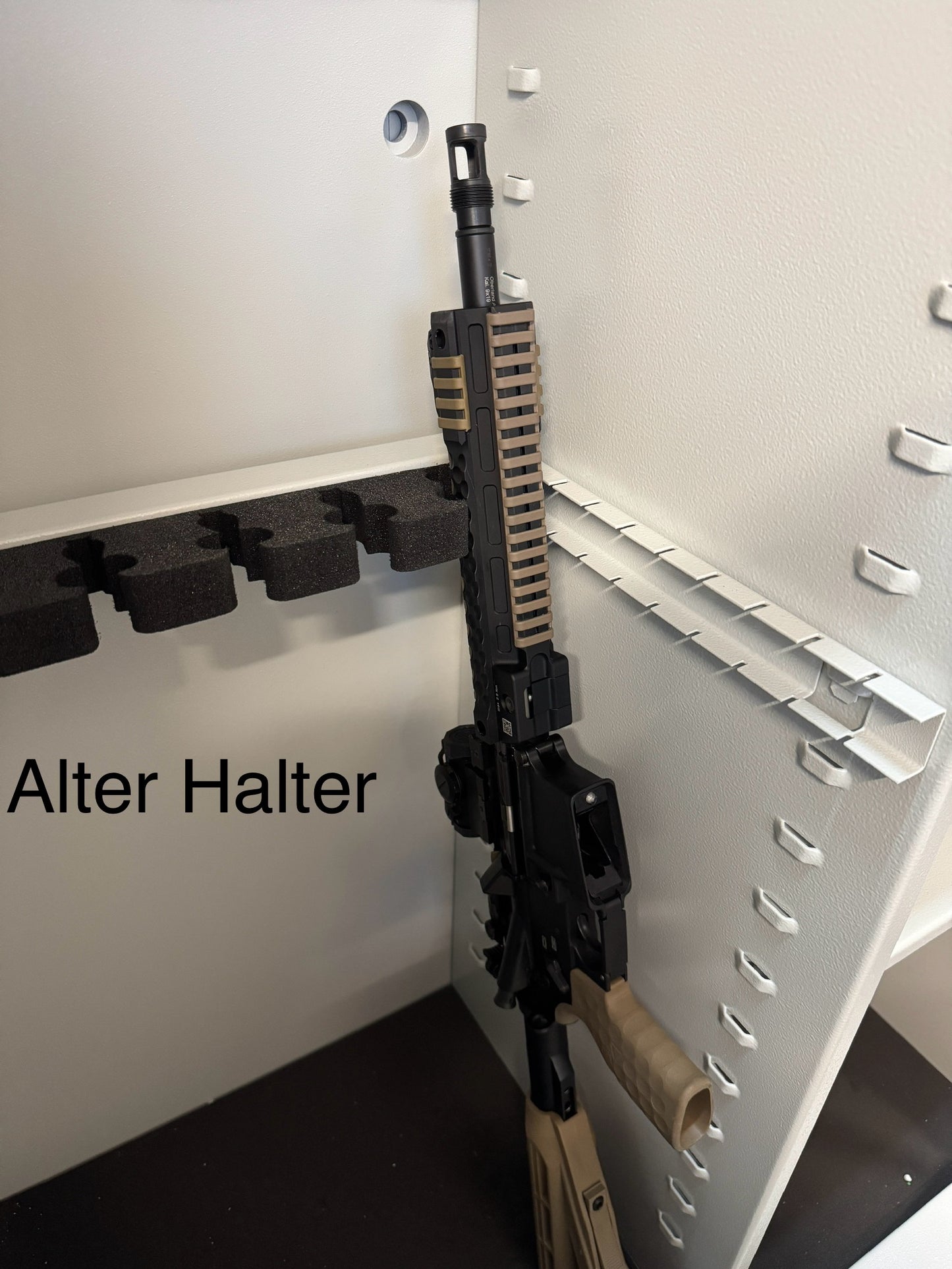 Magnetischer Verstellbarer Langwaffenhalter