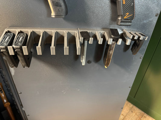 Magnetischer Magazinhalter AR-15 / Glock / CZ Shadow 2